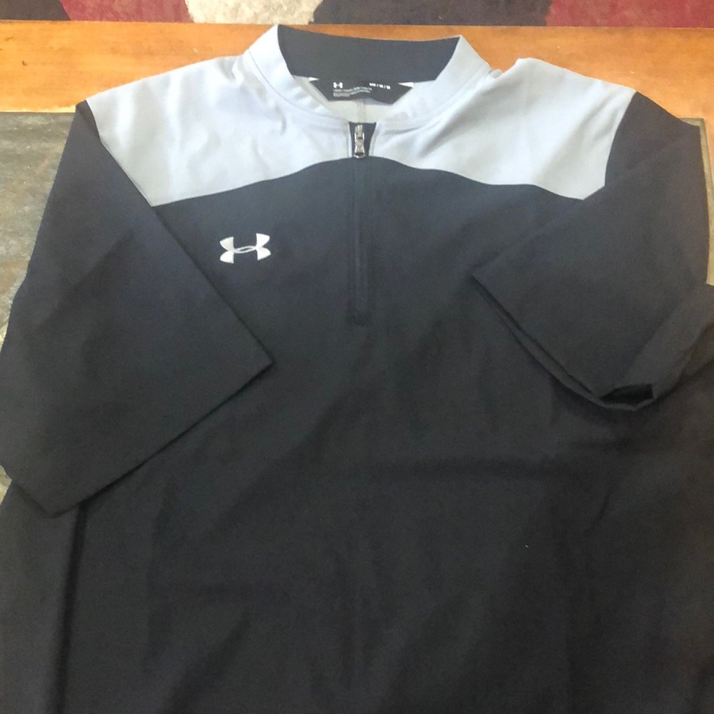 Under Armor Short Sleeve Pullover